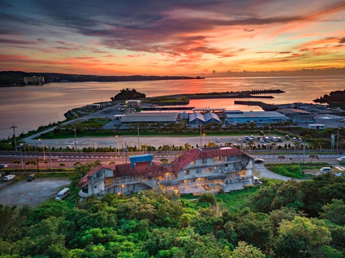 Buzz Resort Onna Dış mekan fotoğraf