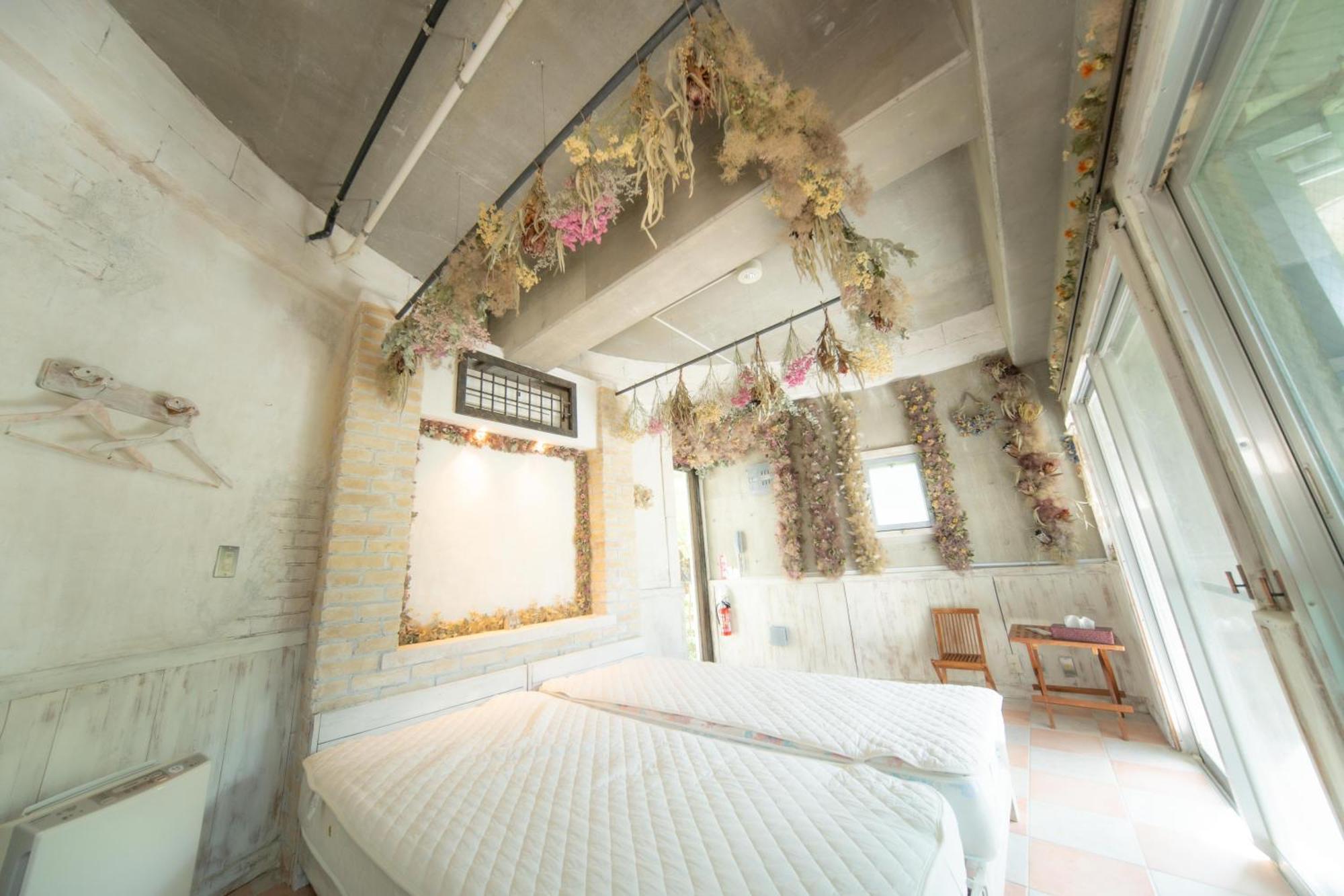 Buzz Resort Onna Dış mekan fotoğraf